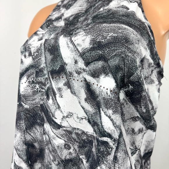 Lululemon Swift Ventilated Racerback Running Tank Top Sz 2 Black/White High Neck - Picture 10 of 13